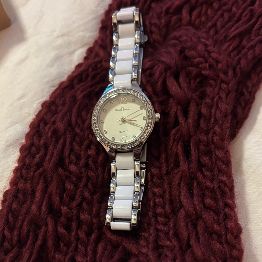 Keep In Touch White And Silver Women's Watch